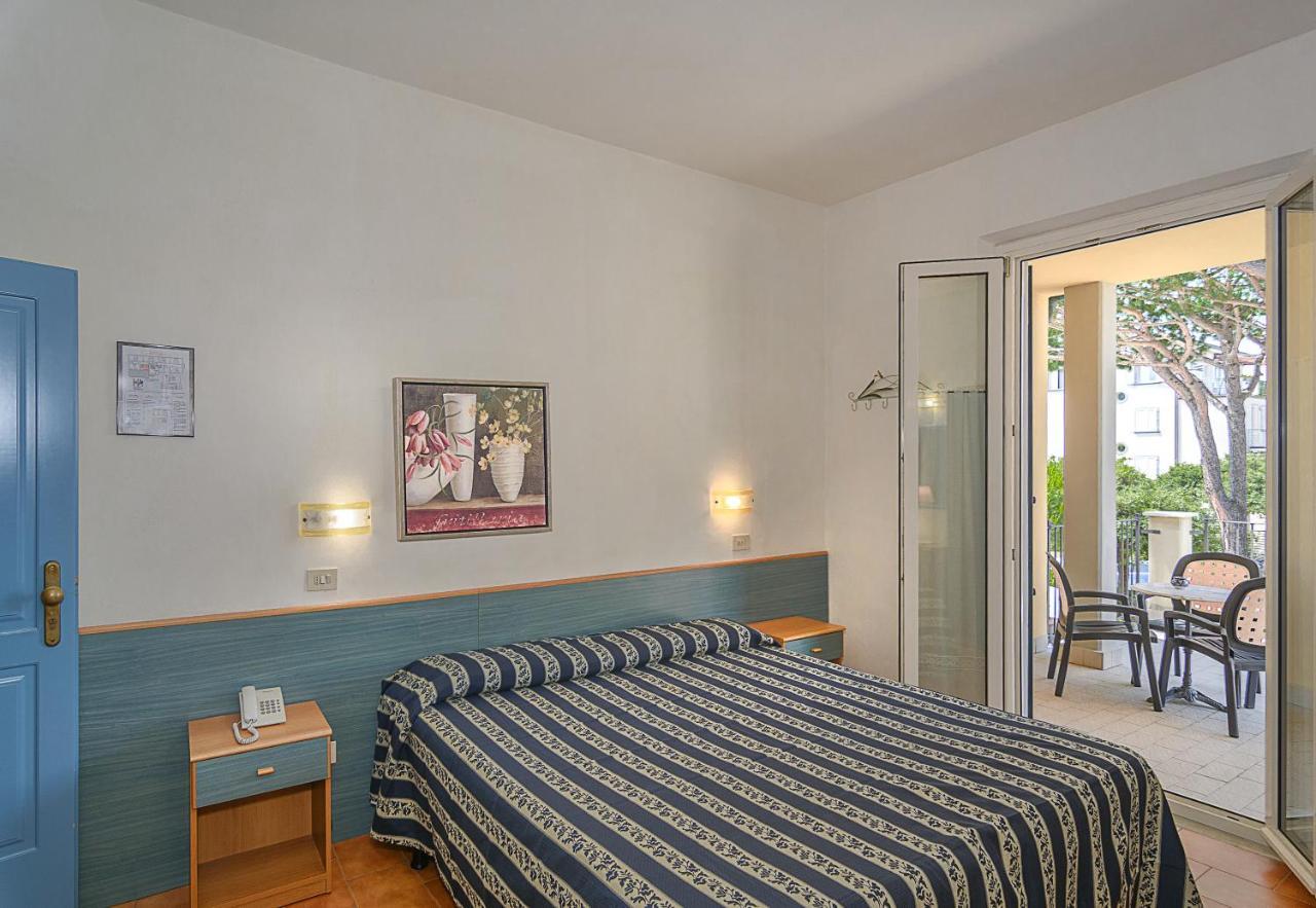 Hotel Apuana Marina di Pietrasanta Exterior foto